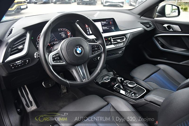 BMW Řada 2 218d M-SPORT 1M ČR HUD - fotka 9 z 46