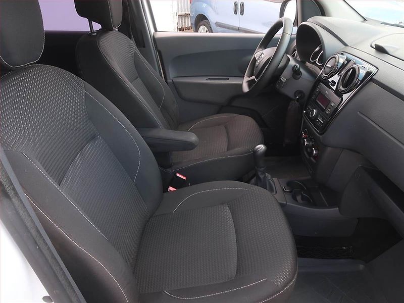 Dacia Lodgy (2017) 1.6 SCe, Serv.kniha, Tempomat - fotka 9 z 14