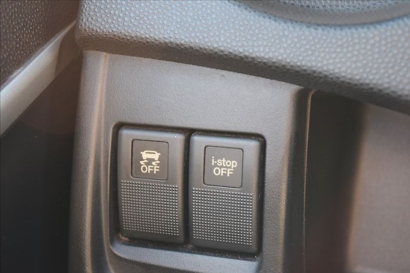 Mazda 5 2,0 110KW 7MÍST VÝHŘEV NAVI - fotka 24 z 46