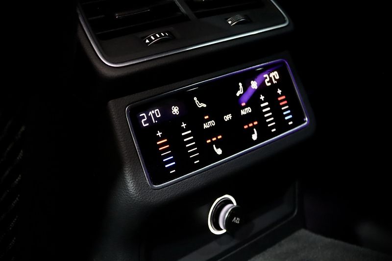 Audi A7 55 TFSI 3.0 V6 quattro S line - fotka 39 z 60