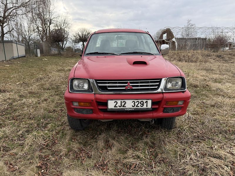Mitsubishi L200 2,5 TD   4x4  5míst - fotka 2 z 21