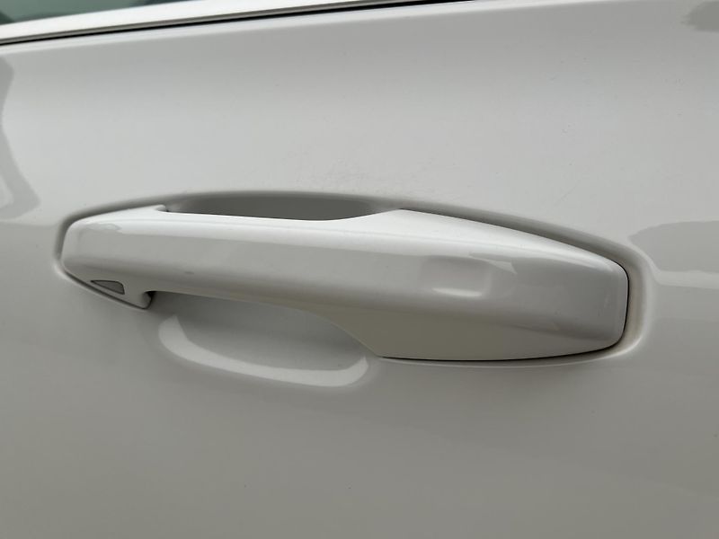 Volvo V60 T6 MOMENTUM RECHARGE AUT - fotka 16 z 44