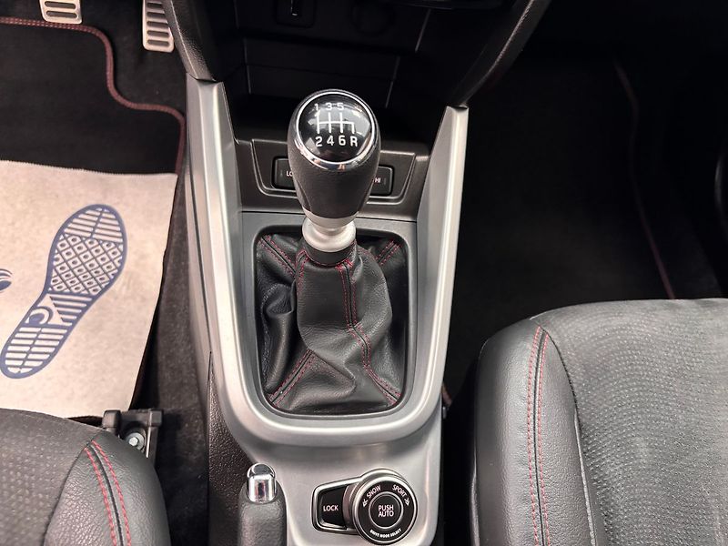 Suzuki Vitara (2017) Allgrip 1.4 boosterjet - fotka 18 z 31