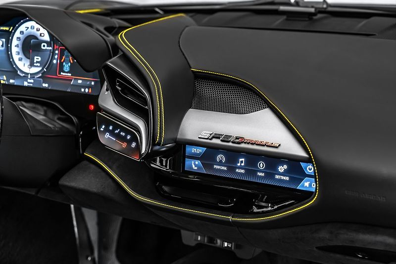 Ferrari SF90 - fotka 19 z 32