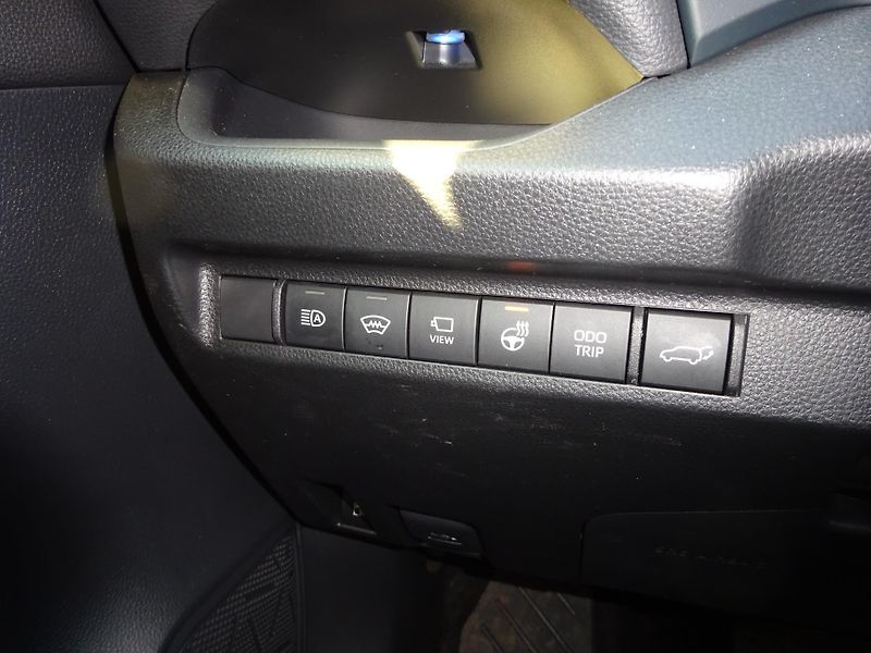 Toyota RAV4 2.5 HSD e-CVT AWD GR-Sport - fotka 15 z 24