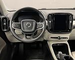 Volvo XC40 D3 AT AWD Momentum - náhled 5