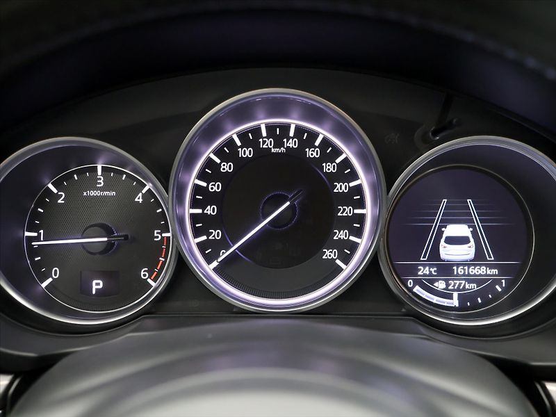 Mazda CX-5 2,2 Skyactiv-D AWD Revolution - fotka 18 z 32