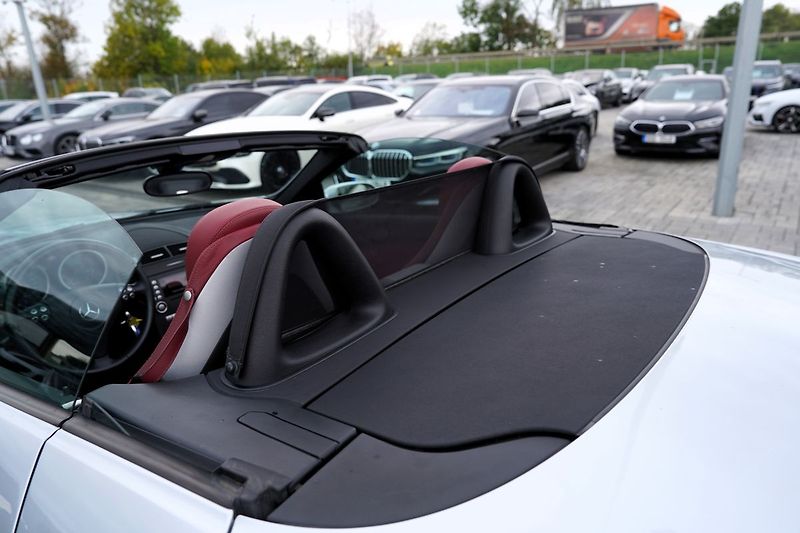 Mercedes-Benz SLK 200/165PS/kůže/manuál - fotka 34 z 37
