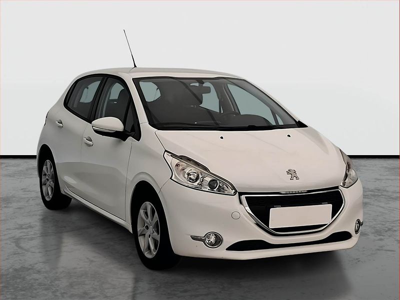 Peugeot 208 (2015) 1.2 PureTech, ČR,1.maj - fotka 1 z 15