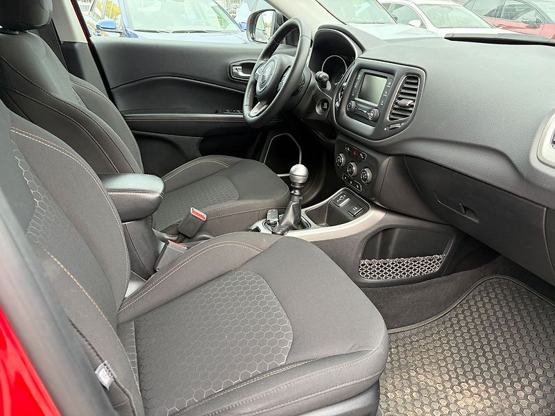 Jeep Compass - fotka 7 z 9