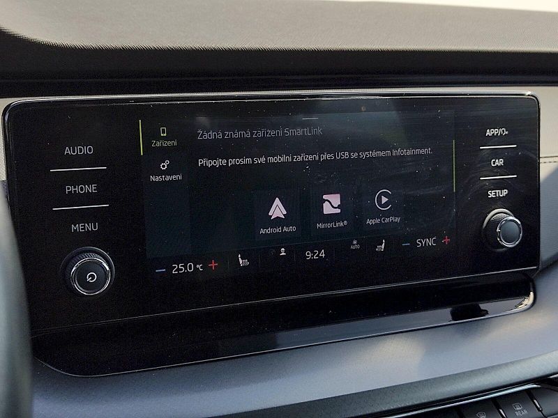 Škoda Octavia (2023) Combi Ambition Plus 2,0 Tdi 11 - fotka 13 z 33