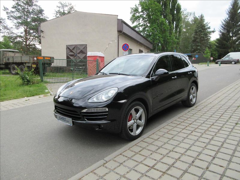 Porsche Cayenne 3,0 D, Navi, Kůže, 20ALU - fotka 2 z 33