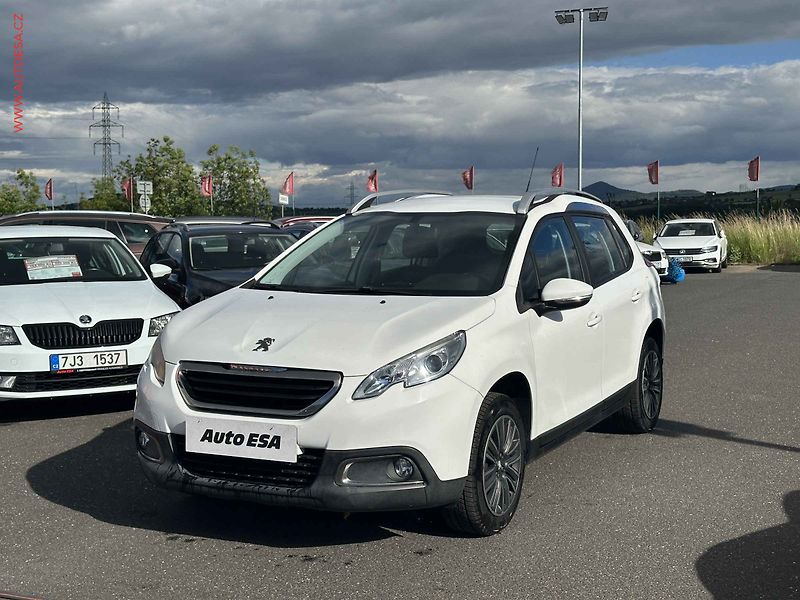Peugeot 2008 (2026) 1.2, 1.maj,ČR, Business, AT - fotka 3 z 15