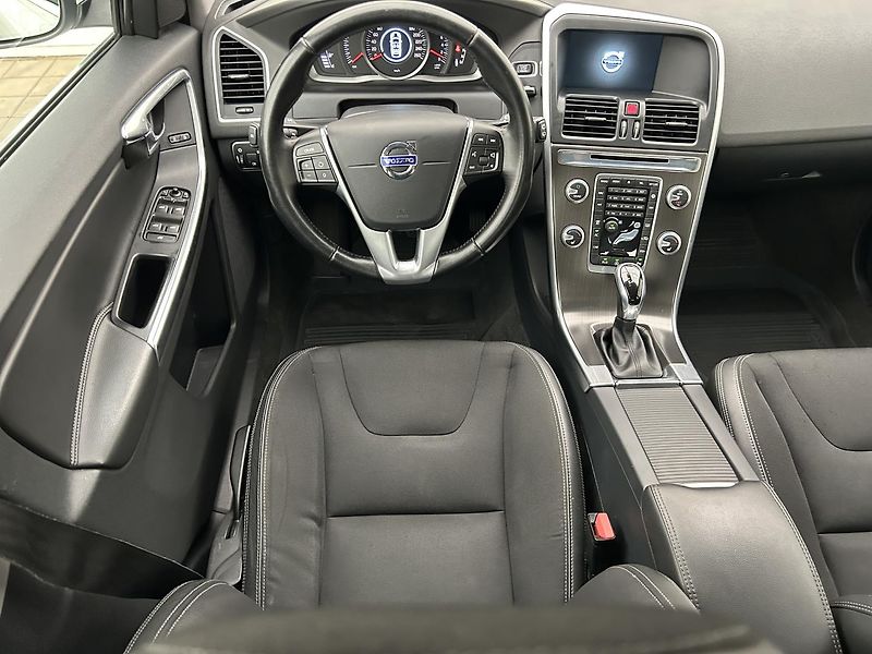 Volvo XC60 2.0 T5 Sumum - fotka 14 z 62