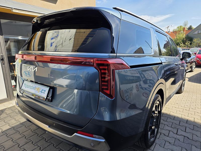 Kia Carnival 2,2-7 MÍST-ODBĚR 10/2026-TAŽNÉ - fotka 11 z 18