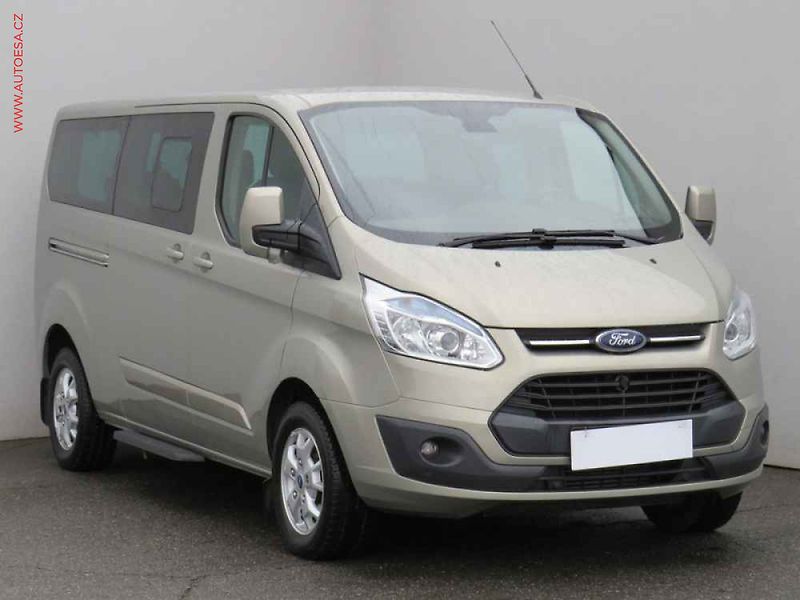 Ford Tourneo Custom (2015) 2.2TDCi, Titanium, 114kW - fotka 1 z 3