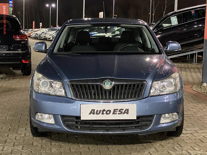 Škoda Octavia (2010) 1.2TSi, ČR, AC, zmk.řazení - fotka 2 z 16