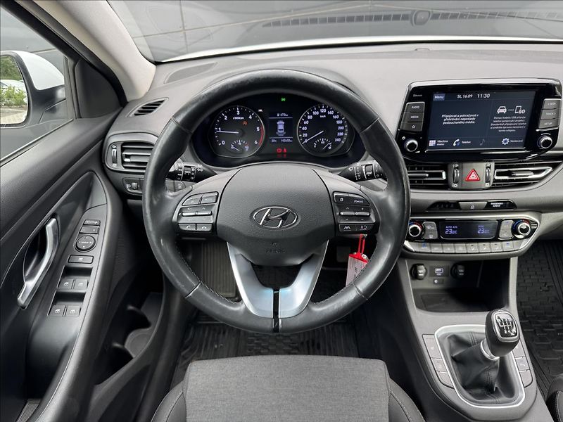 Hyundai i30 1,6 CRDI Smart ČR DPH - fotka 16 z 31