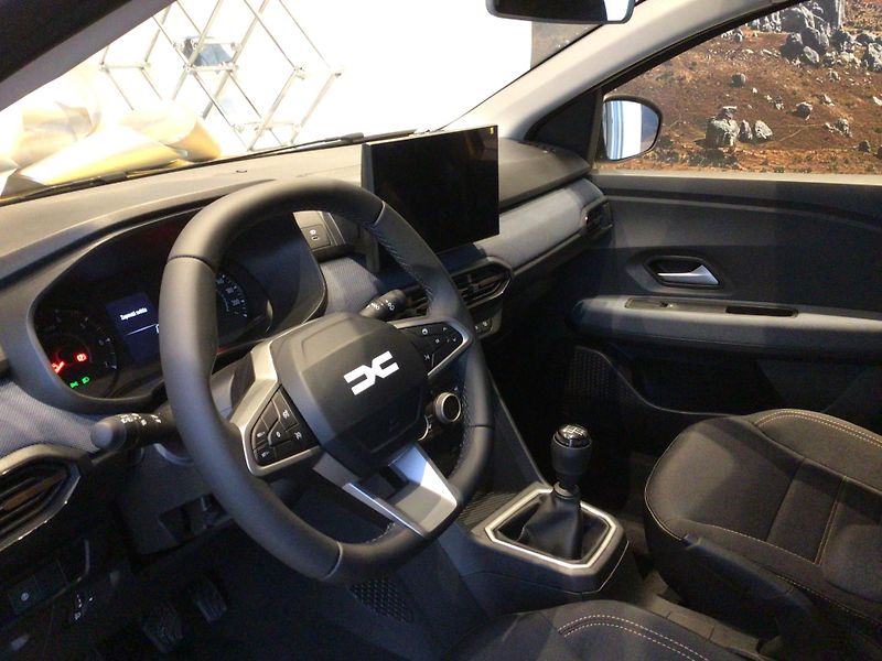 Dacia Sandero (2026) STEPWAY KAMERA VYHŘ. SEDAČKY - fotka 11 z 14