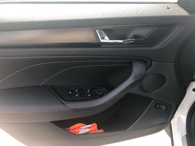 Škoda Kodiaq 2,0 TDI DSG 4x4 Sportline - fotka 15 z 30