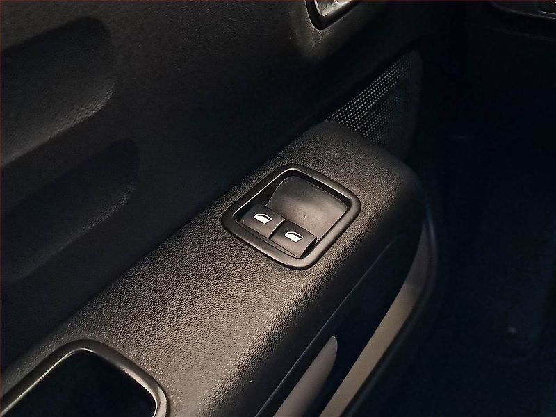Citroën C3 (2018) 1.2 PureTech, ČR,1.maj - fotka 15 z 16