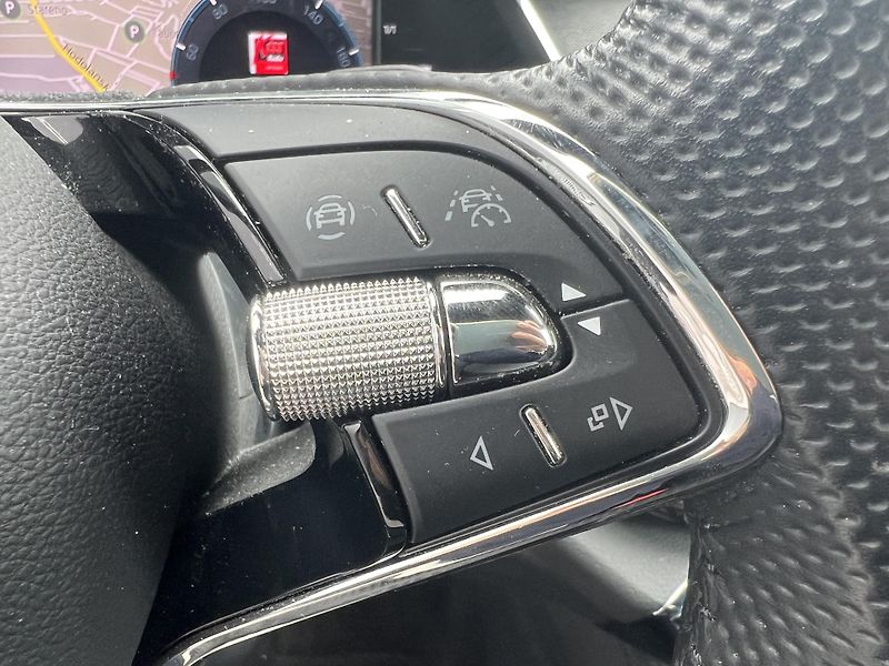 Škoda Octavia (2023) 2,0TDi 110kW SPORTLINE DSG - fotka 15 z 37