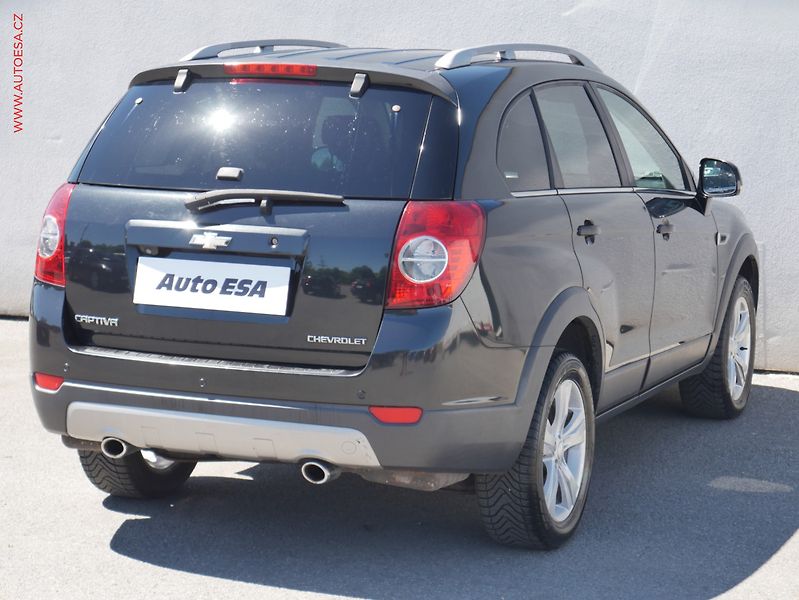 Chevrolet Captiva (2011) 2.4i 4x4, 7míst, ČR, AT - fotka 4 z 18