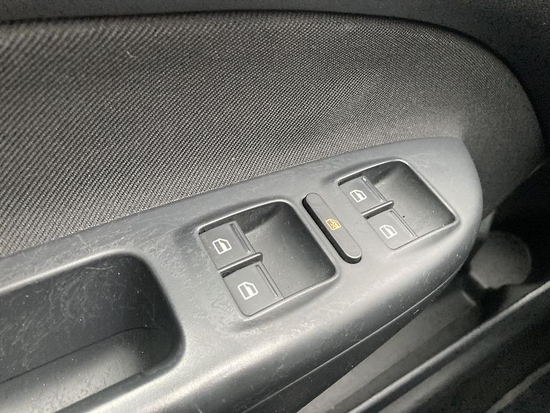 Škoda Octavia (2006) Combi 1,9 TDI, tažné, serviska - fotka 17 z 21