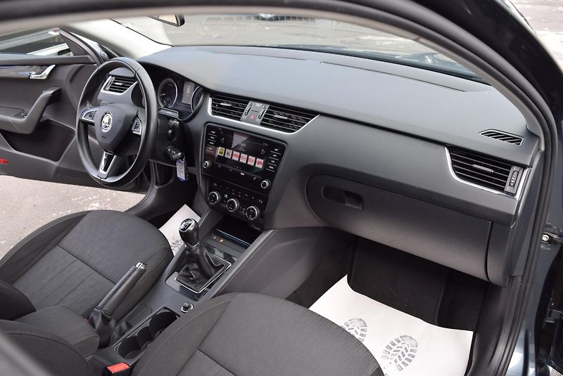 Škoda Octavia (2019) 1.5TSI 110kw AMBITION NAVI TAŽ - fotka 35 z 50