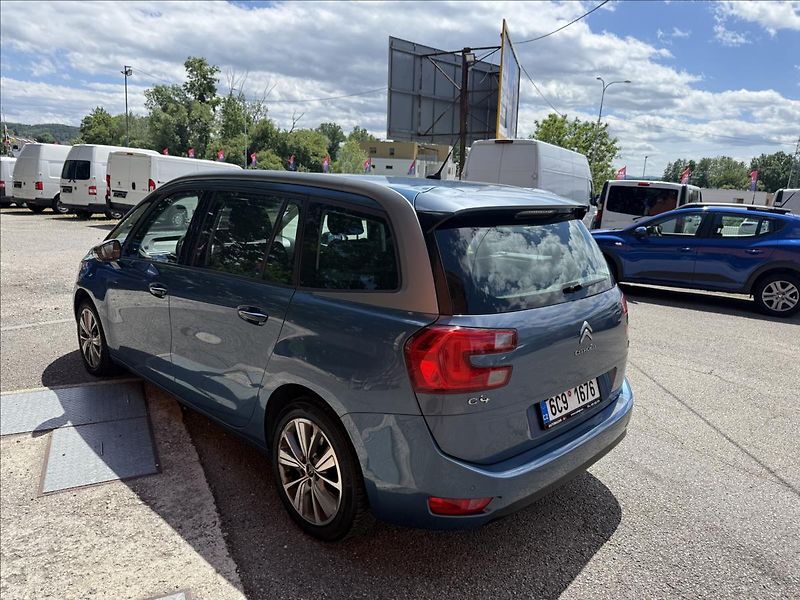 Citroën Grand C4 Picasso 1,6 HDi 7Míst ČR 1Majitel - fotka 7 z 31