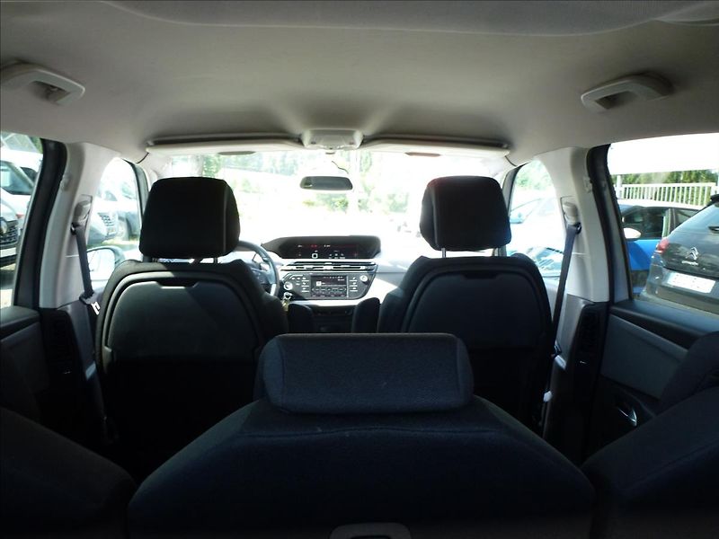 Citroën C4 Picasso 1,2 PureTech 130 6AUT  SpaceTo - fotka 25 z 54
