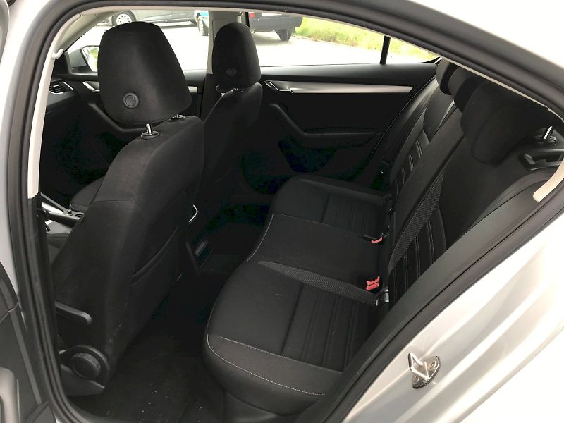 Škoda Octavia (2018) AMB TD 85/1.6 A7F - fotka 11 z 25