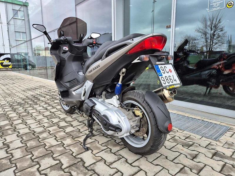 Gilera Nexus 500 (2005) - fotka 6 z 21