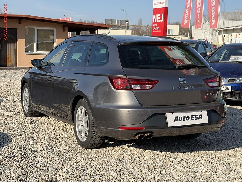 Seat Leon (2014) 2.0 TDi, FR, LED - fotka 4 z 18