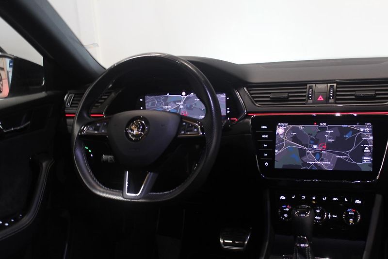 Škoda Superb (2020) 2.0TDI DSG SportLine Display - fotka 31 z 35