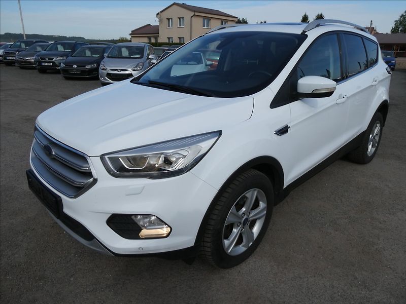Ford Kuga 2,0 TDCi 110kW Panorama,naviga - fotka 6 z 45