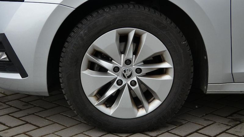 Škoda Octavia 2,0 TDI Ambition - fotka 21 z 22