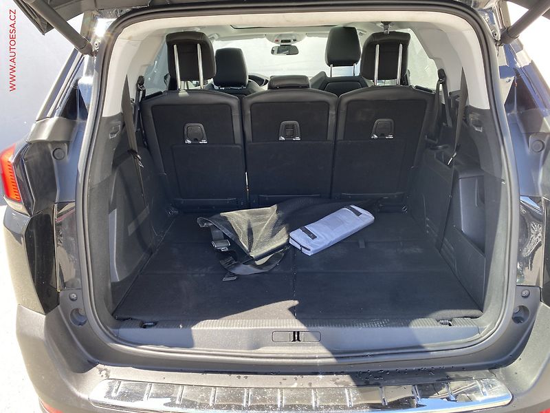 Peugeot 5008 (2018) 1.2PT, Allure, +ALU, panor - fotka 7 z 19