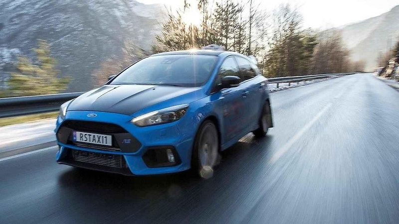 Evald Jastad a jeho Ford Focus RS Taxi.