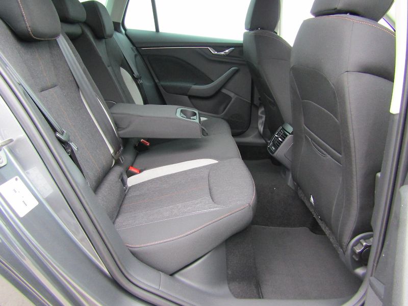 Škoda Scala (2026) Top Selection 1.0 TSI 85 kW DS - fotka 27 z 30