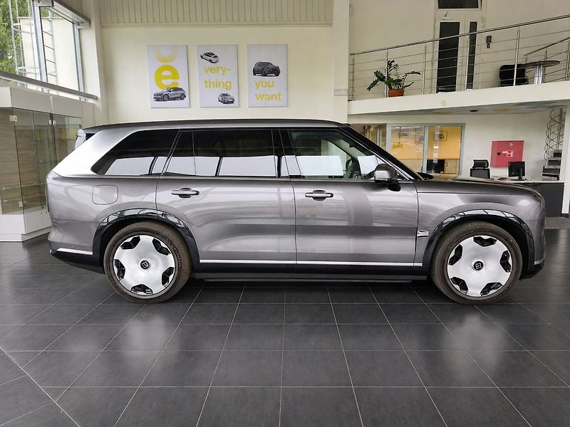 ZEEKR 9X Ultra 70kWh Hyper-SUV 4WD - fotka 5 z 32