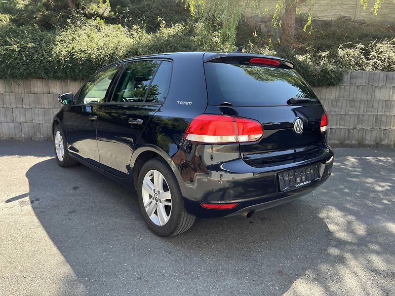 Volkswagen Golf 1.6 TDi NOVÁ STK PO ROZVODECH - fotka 10 z 10