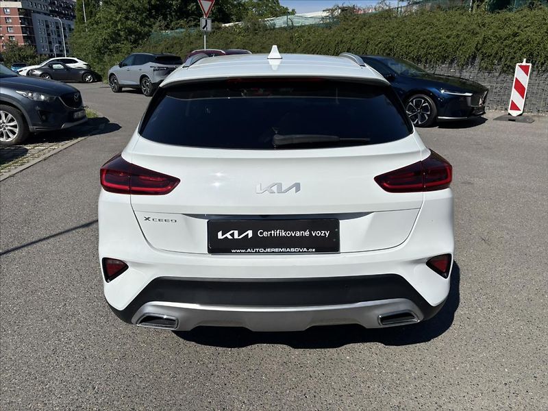 Kia XCeed 1,5 TGDi 118kW TOP ZÁRUKA KŮŽE - fotka 4 z 42