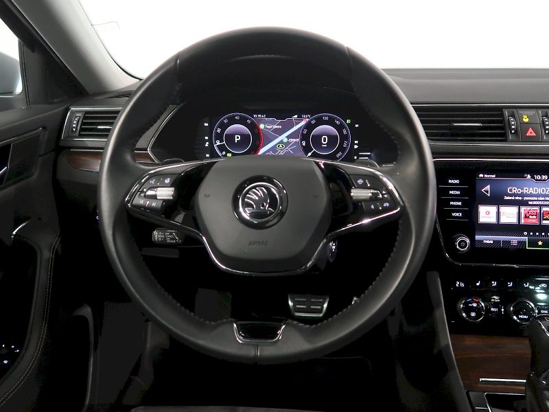 Škoda Superb (2021) SCOUT 2.0TDI 147KW DSG 4x4 - fotka 17 z 39