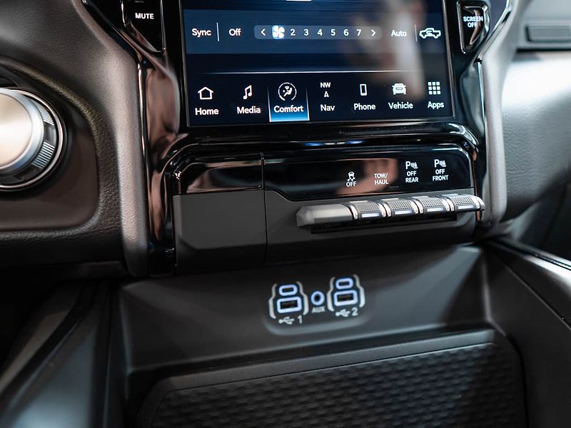 Dodge RAM (2024) 5.7 eTorque Sport Lift Edition - fotka 27 z 35