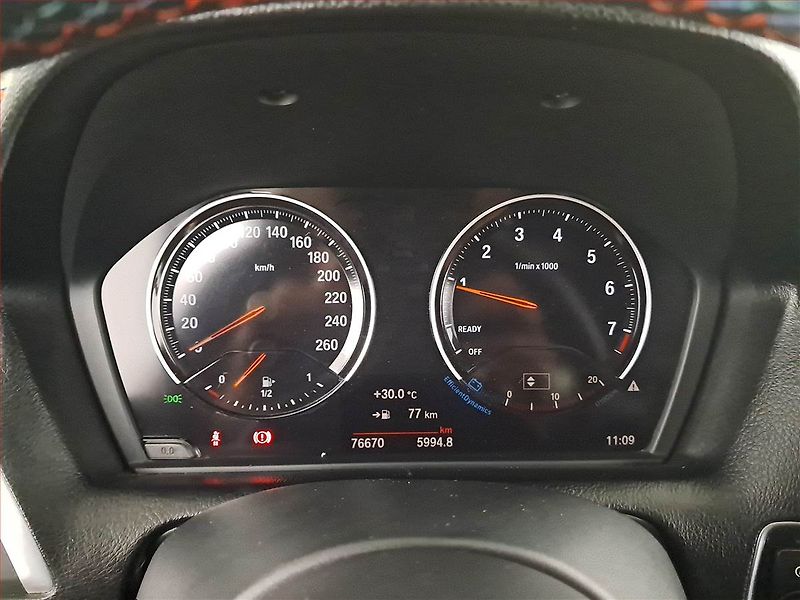 BMW Řada 1 (2018) M Sport 116i, Kůže, Navi - fotka 11 z 20