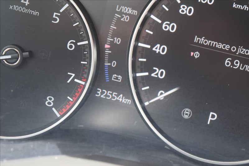 Mazda 3 2,0 i 90KW NÍZKÉ KM KUŽE ALU - fotka 43 z 55