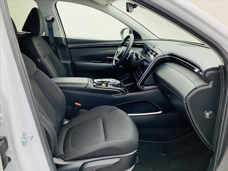Hyundai Tucson 1,6 T-GDi MHEV 132kW 4x4 - fotka 8 z 28