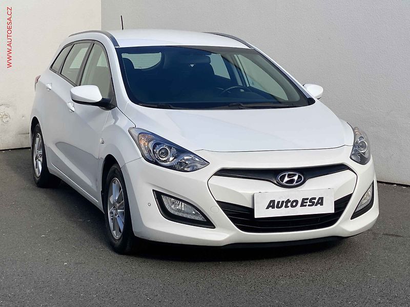 Hyundai i30 (2017) 1.6GDi, ČR, AC, temp - fotografie inzerátu