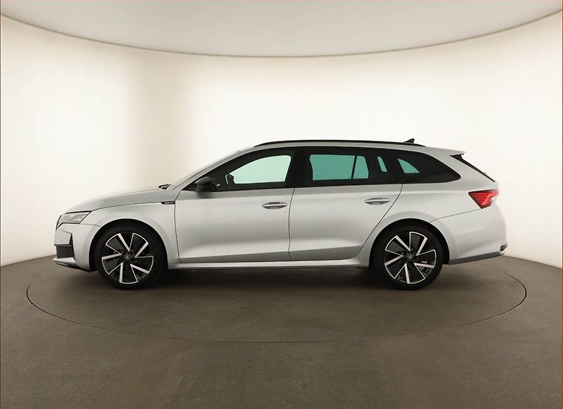 Škoda Octavia (2025) 1.5 eTSI mHEV, Sportline - fotka 3 z 19